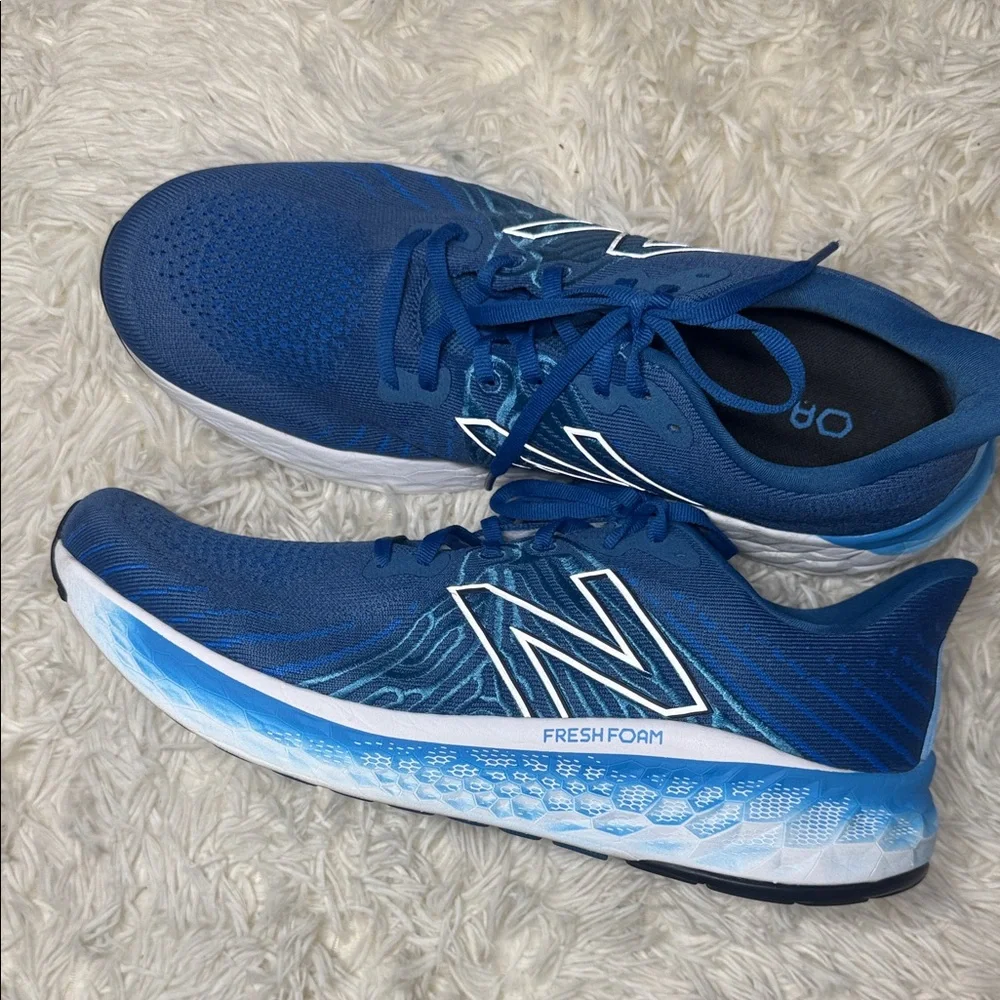 Fresh Foam X Vongo v5 - Blue with Laser Blue - Men's - Picture 2 of 6
